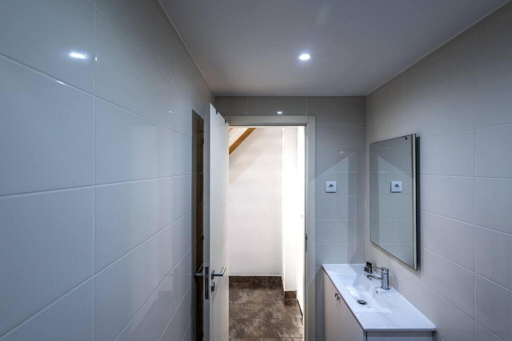 Cozy Ground Floor Studio With Ac And Loft Bedroom Lisboa Екстериор снимка