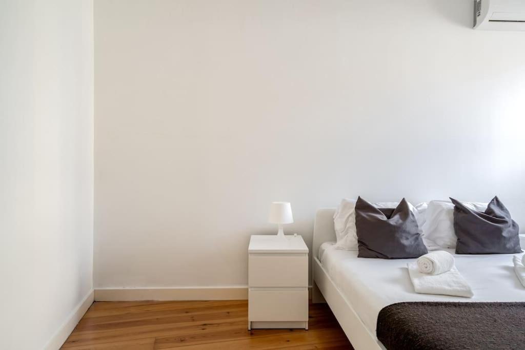 Cozy Ground Floor Studio With Ac And Loft Bedroom Lisboa Екстериор снимка