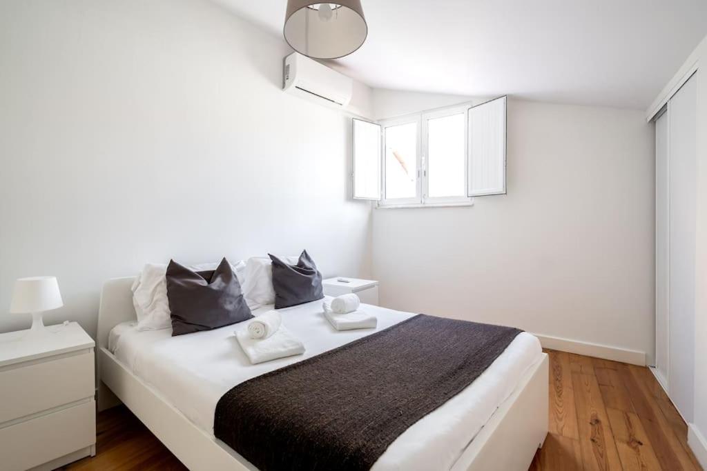 Cozy Ground Floor Studio With Ac And Loft Bedroom Lisboa Екстериор снимка